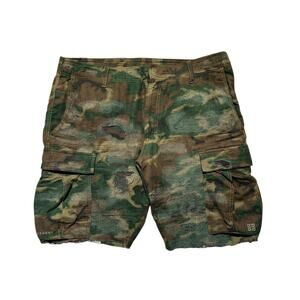 $2,000 Distressed Boro camouflage Givenchy shorts